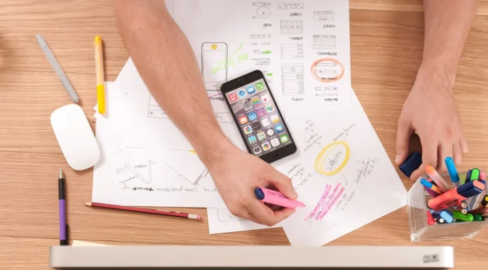 7 Tips for Building a Strong Brand Presence on Social Media Building a Strong Brand Presence on Social Media